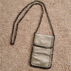 Chain crossbody purse